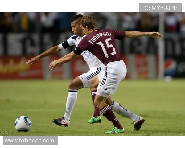 温哥华白帽队与科罗拉多急流队的精彩对决分析与赛后点评